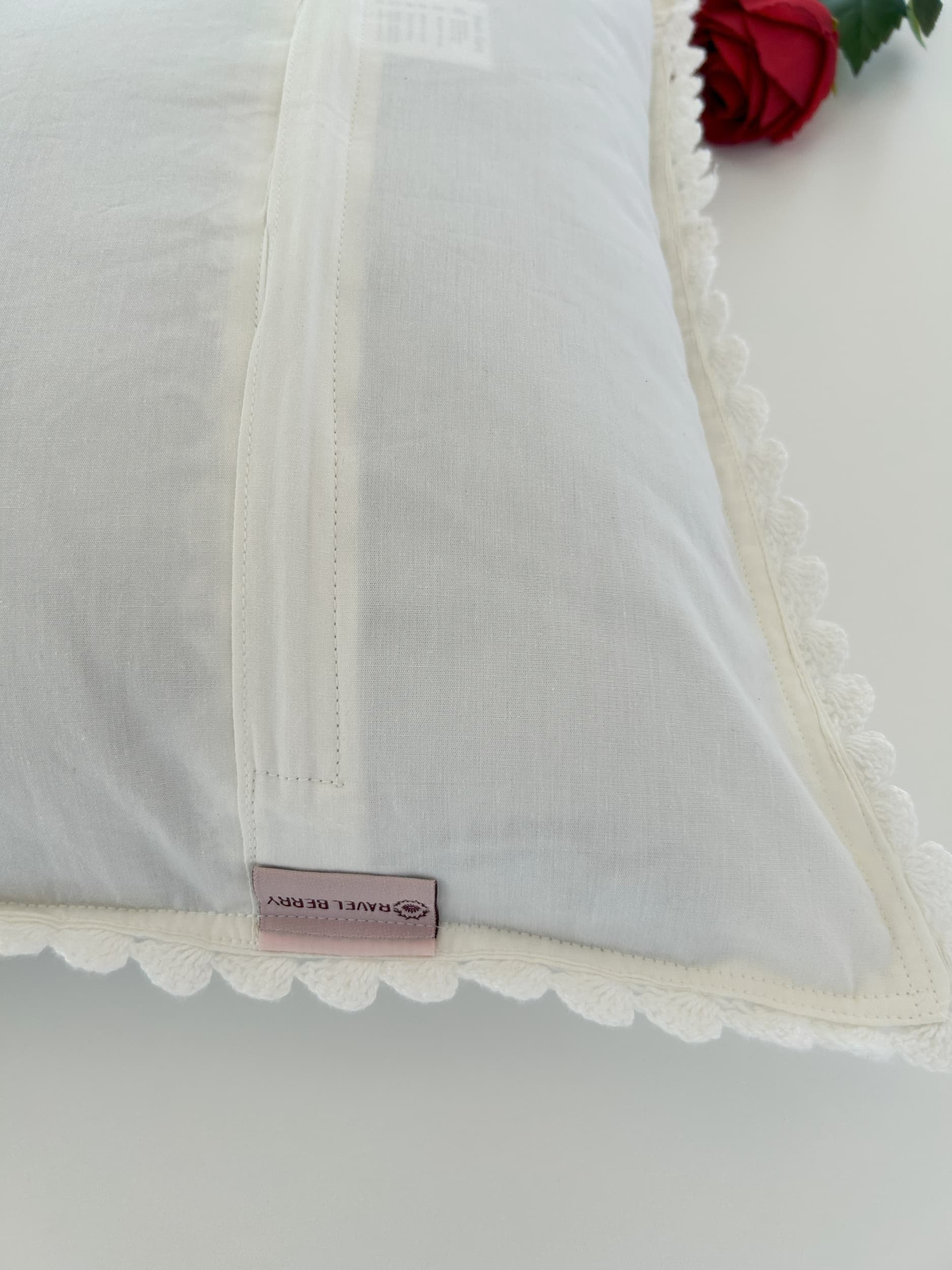 Half White Textured Crochet Cushion Cover – 16×16