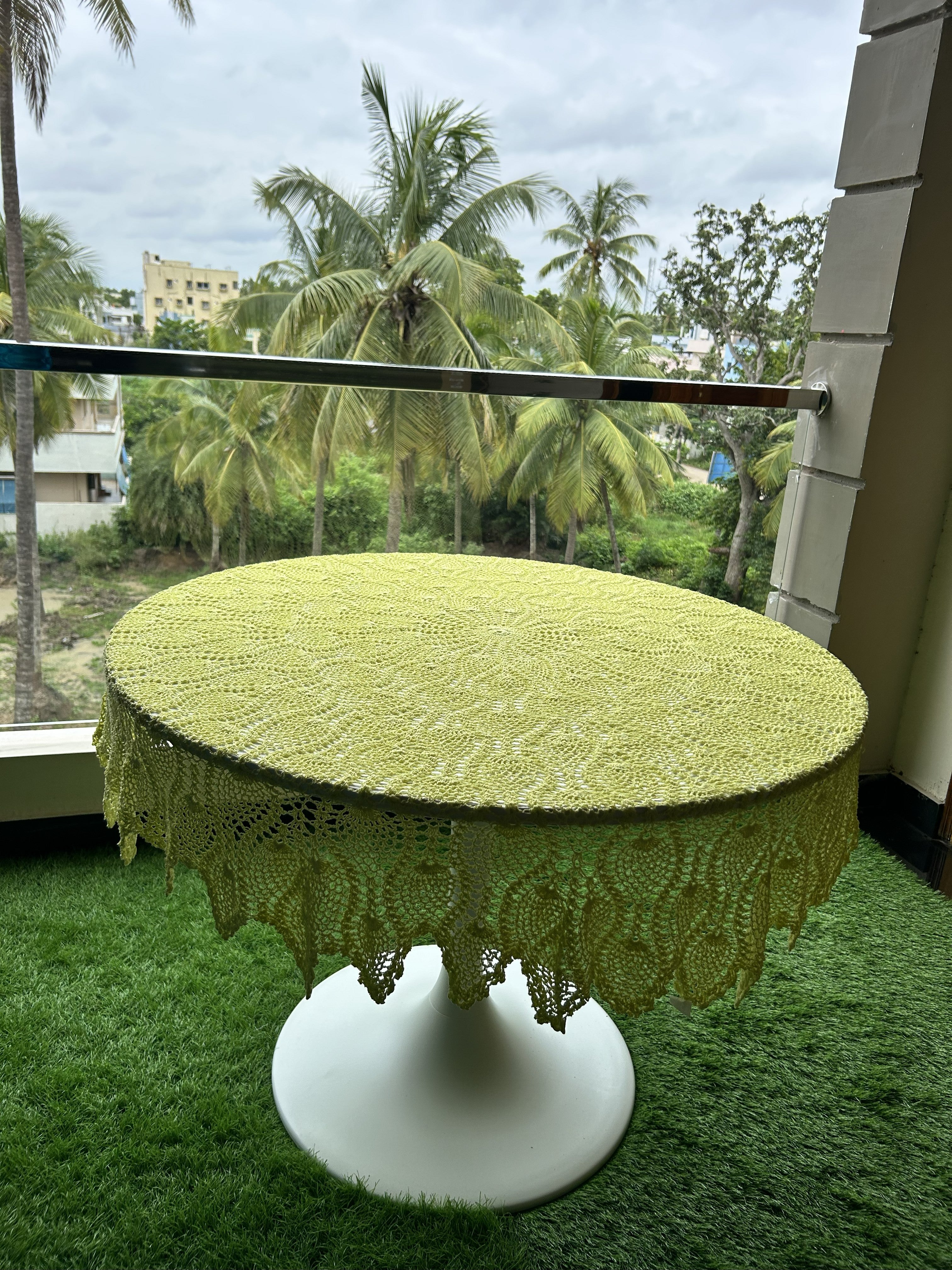 Round Crochet Tabletops - Lemmon Yellow