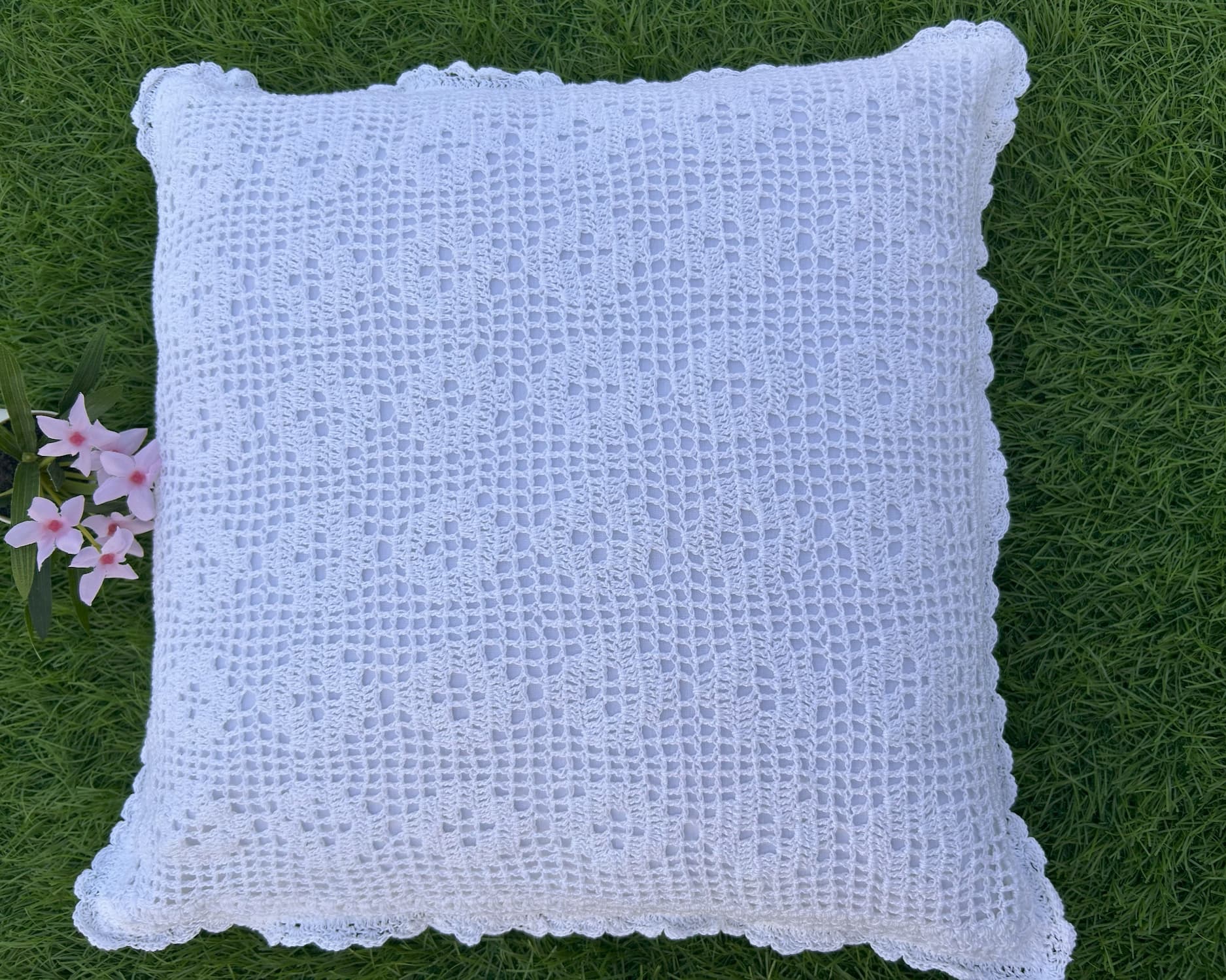 36 Diamond Crochet Cushion Cover – White – 16×16