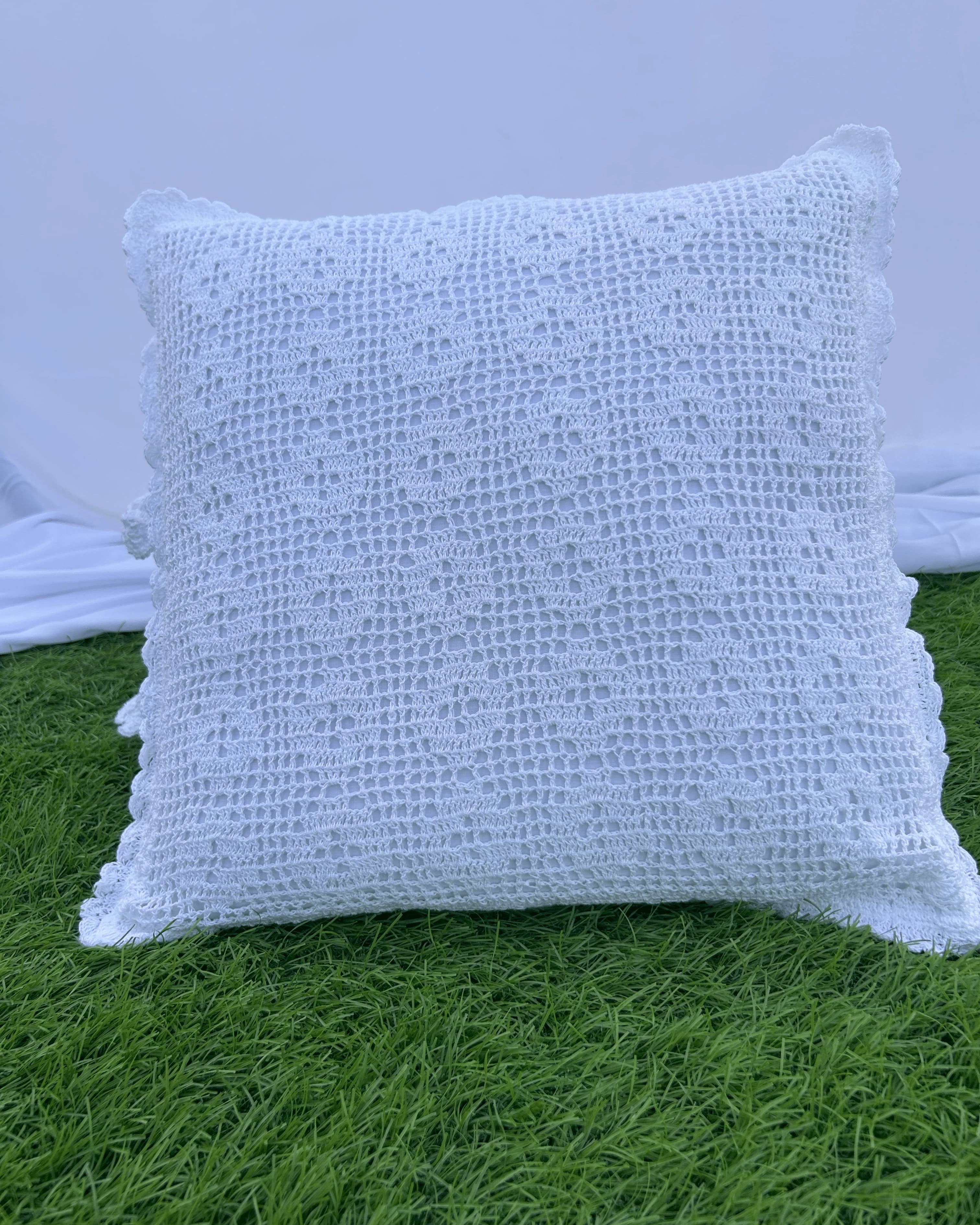 36 Diamond Crochet Cushion Cover – White – 16×16