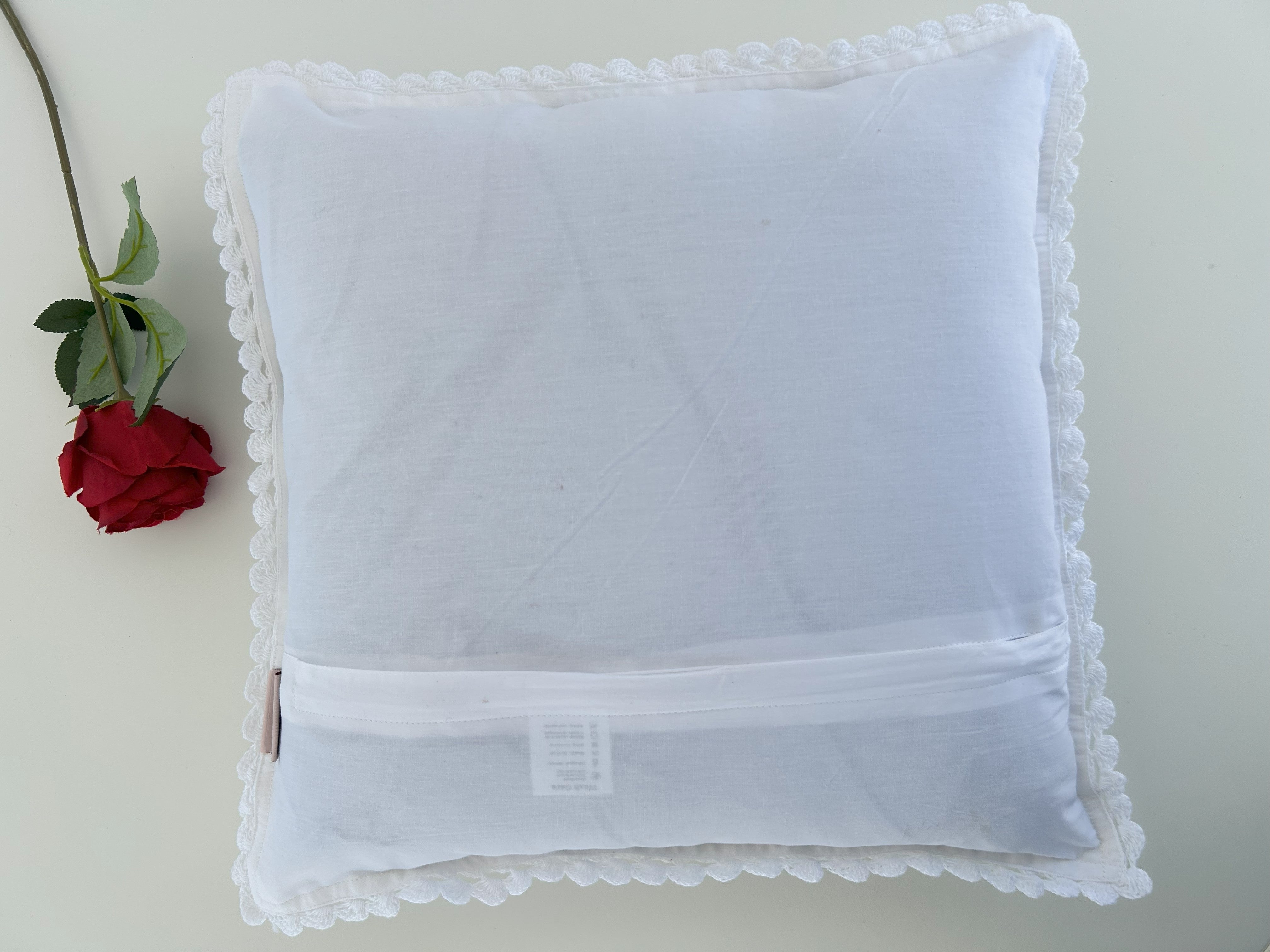 4 Diamond Crochet Cushion Cover – White – 16×16