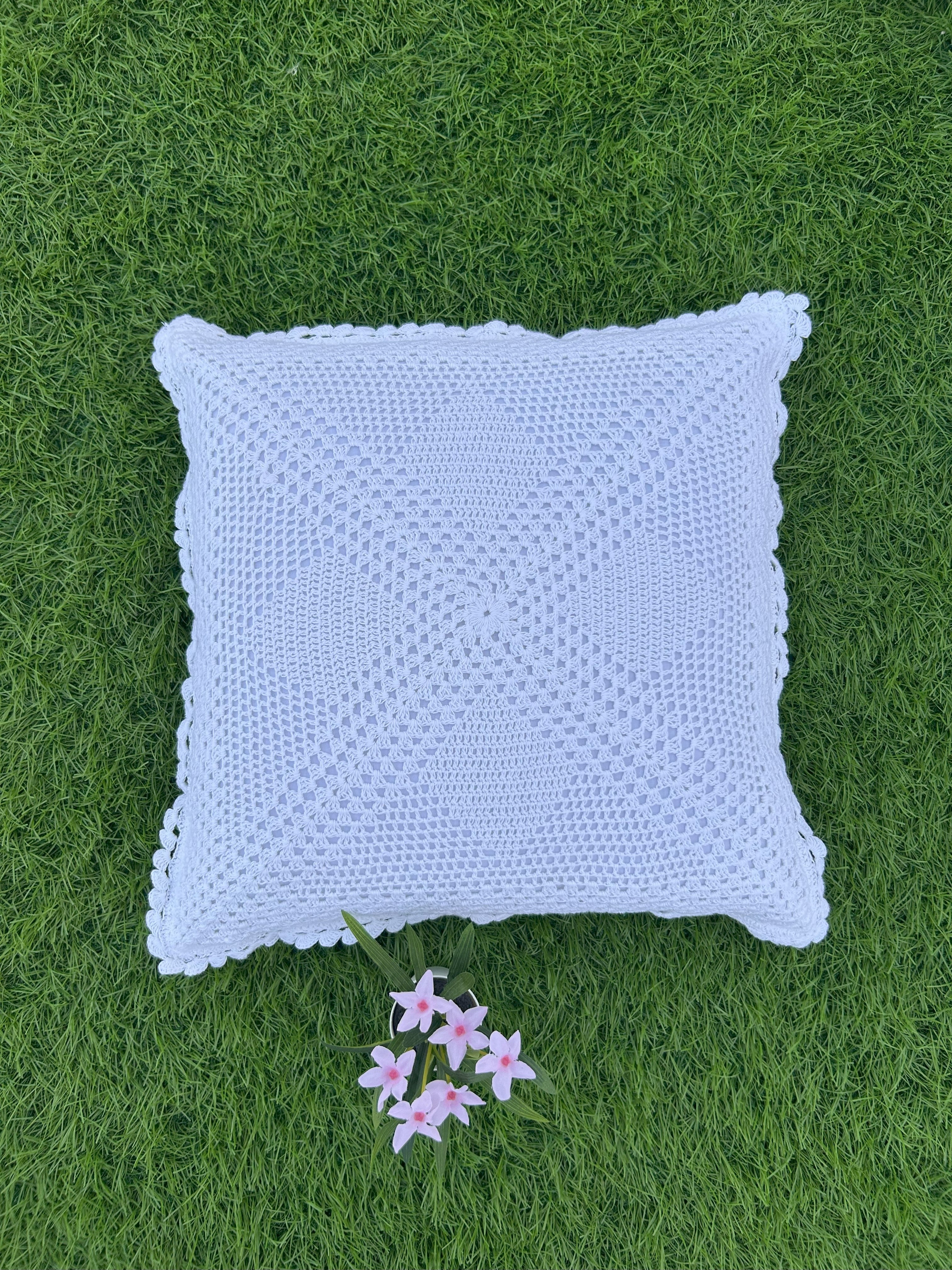 4 Diamond Crochet Cushion Cover – White – 16×16