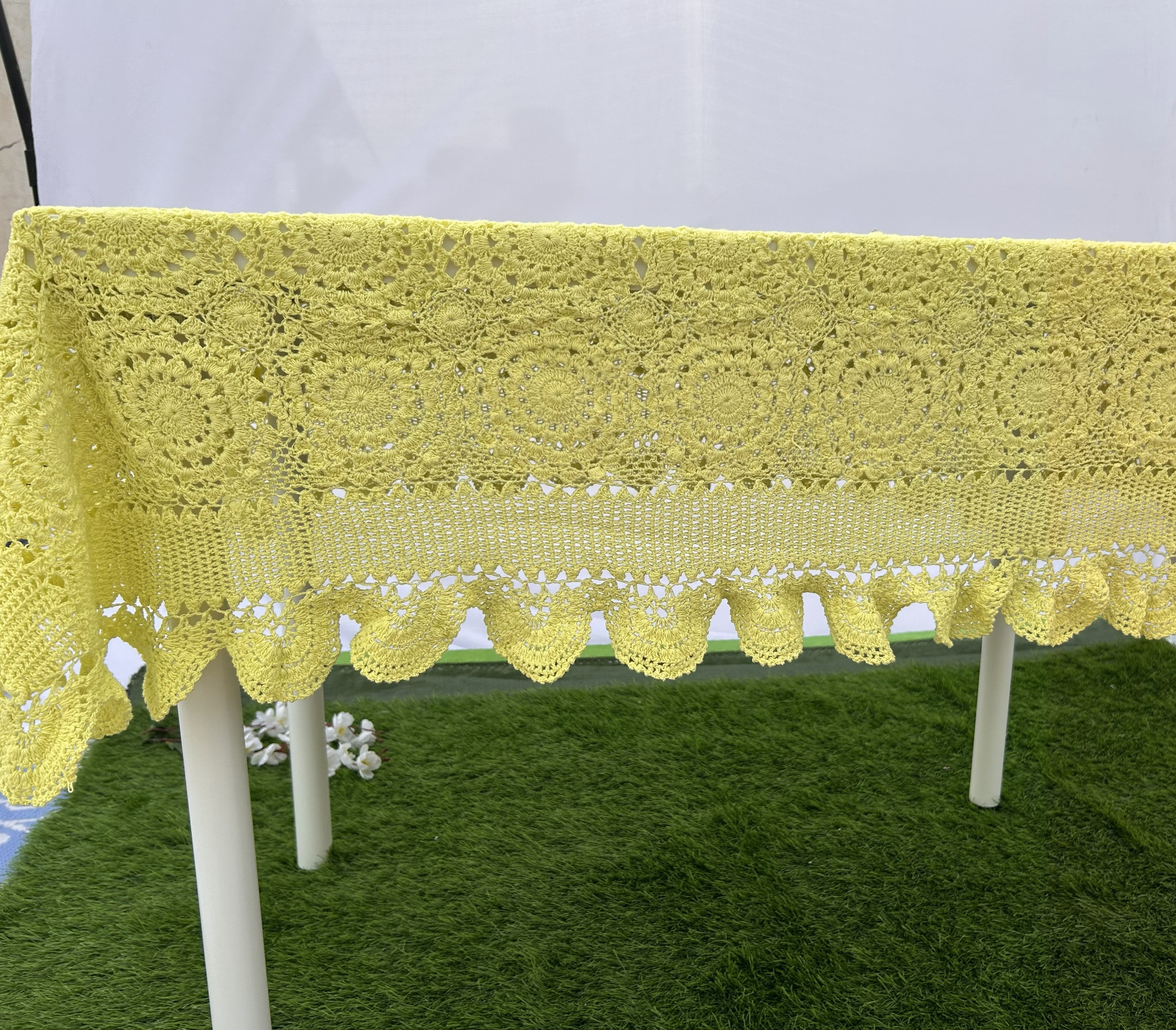 Crochet Tablecloths - Lemmon Yellow