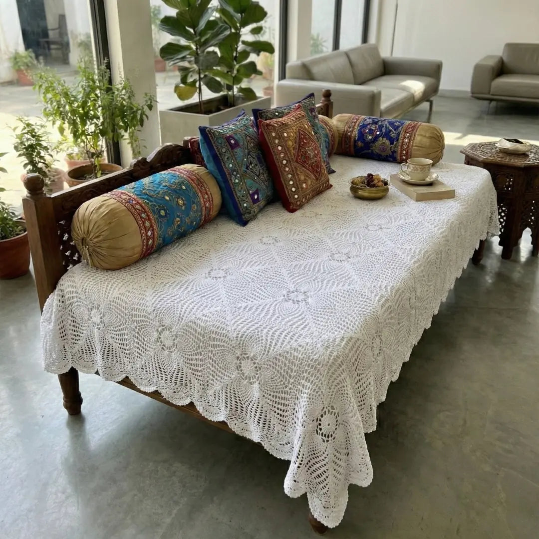 Victorian Hand-Knitted Lace Dining Cloth - Snow White